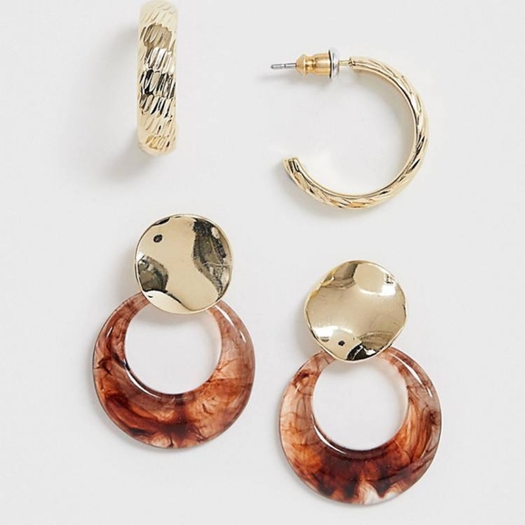 RECLAIMED VINTAGE 2 PC Gold & Tort Earrings* - Picture 2 of 5